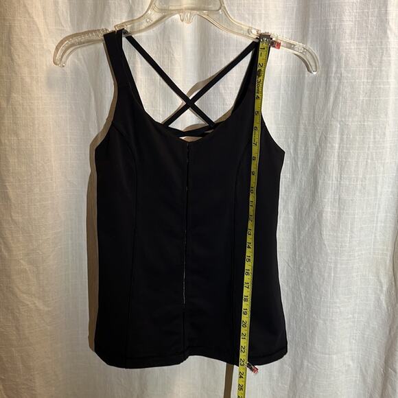 Lululemon Black Hot To Street Tank Top Size 4/6? - Picture 8 of 8